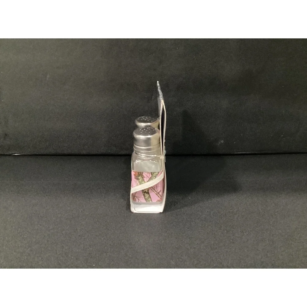 Mossy Oak Salt And  Pepper Shaker Set Camouflage Theme Glass Stainless Top‎ New